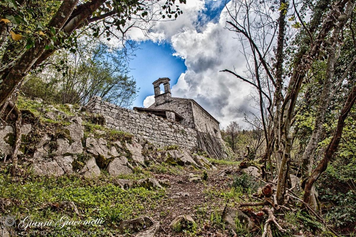 فيلا Torre Del Grifone Nel Medioevo Di Cividale Del Friuli Faedis المظهر الخارجي الصورة